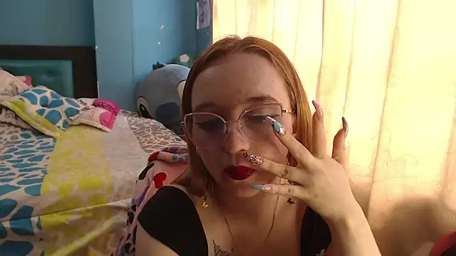 Liaroberts1 online show from 02/08/25, 03:10