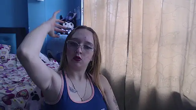 Liaroberts1 online show from 03/08/25, 03:13