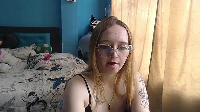 Liaroberts1 online show from 03/14/25, 06:18