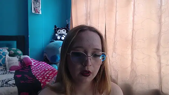 Liaroberts1 online show from 03/21/25, 03:02