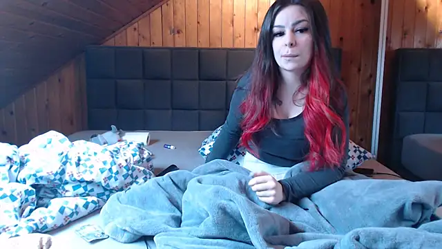 Snapshot of BoeseMoni1998 chatting on 02/12/25, 02:10 BoeseMoni1998 online show from 02/12/25, 02:10