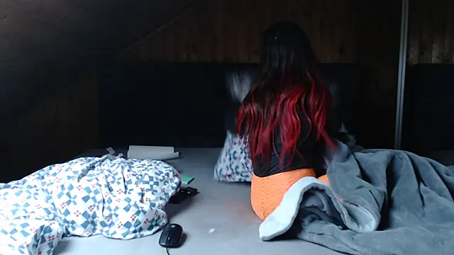 Snapshot of BoeseMoni1998 chatting on 02/15/25, 07:27 BoeseMoni1998 online show from 02/15/25, 07:27