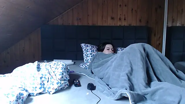 Snapshot of BoeseMoni1998 chatting on 02/15/25, 11:39 BoeseMoni1998 online show from 02/15/25, 11:39