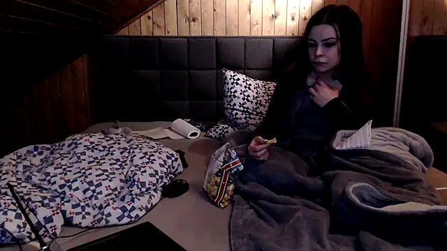 Snapshot of BoeseMoni1998 chatting on 02/16/25, 07:38 BoeseMoni1998 online show from 02/16/25, 07:38