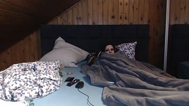 Snapshot of BoeseMoni1998 chatting on 03/05/25, 08:21 BoeseMoni1998 online show from 03/05/25, 08:21