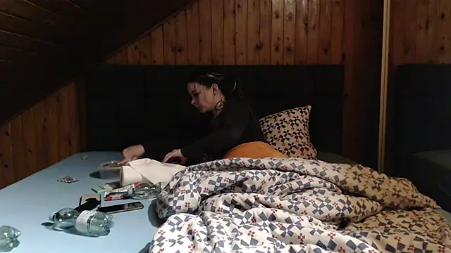 Snapshot of BoeseMoni1998 chatting on 03/09/25, 08:42 BoeseMoni1998 online show from 03/09/25, 08:42