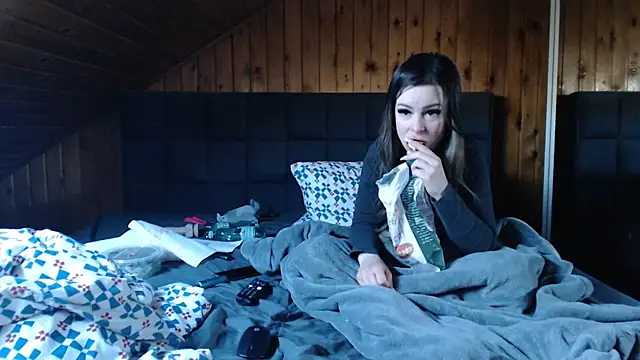 Snapshot of BoeseMoni1998 chatting on 03/18/25, 11:41 BoeseMoni1998 online show from 03/18/25, 11:41