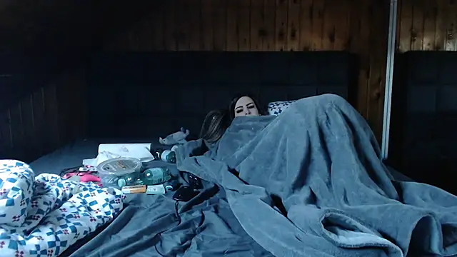 Snapshot of BoeseMoni1998 chatting on 03/21/25, 04:18 BoeseMoni1998 online show from 03/21/25, 04:18