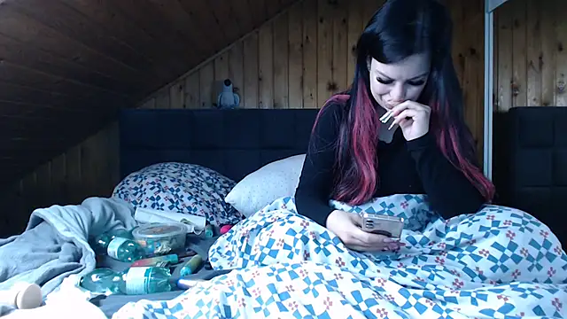 Snapshot of BoeseMoni1998 chatting on 10/12/25, 07:29 BoeseMoni1998 online show from 10/12/25, 07:29