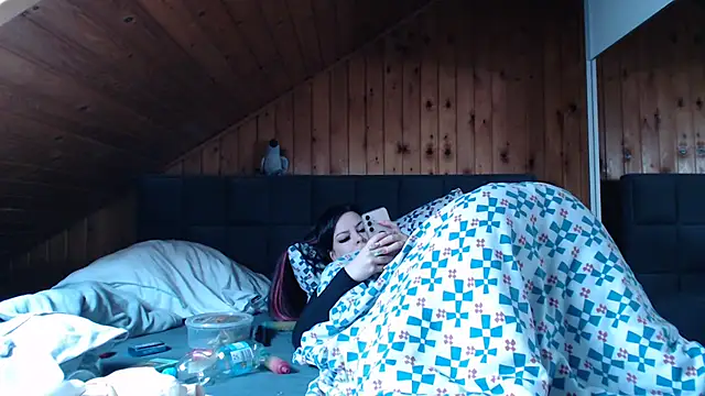 Snapshot of BoeseMoni1998 chatting on 10/22/25, 01:00 BoeseMoni1998 online show from 10/22/25, 01:00