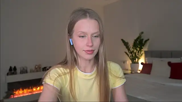 ella twinkl online show from 04/25/26, 09:01