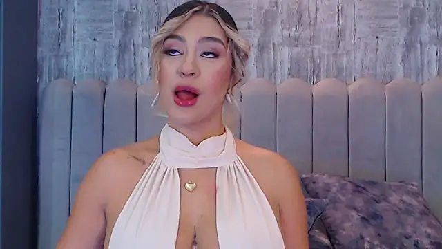 JoannaStanford online show from 09/19/25, 07:58