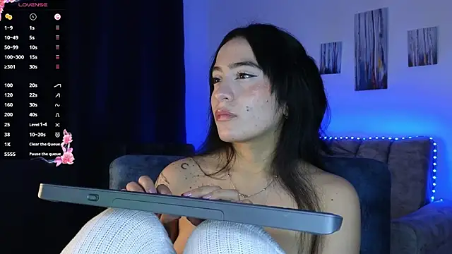 ZaraDames  online show from 10/12/25, 02:43