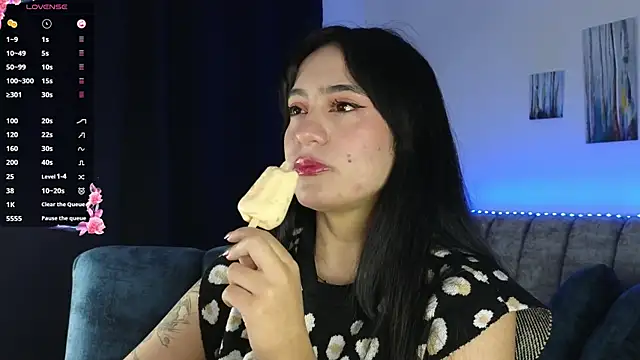 ZaraDames  online show from 11/06/25, 03:40