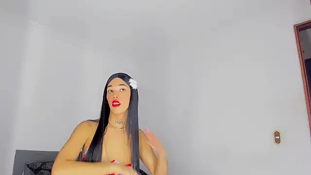 Snapshot of LittleEmmaa chatting on 03/10/25, 05:33 LittleEmmaa online show from 03/10/25, 05:33