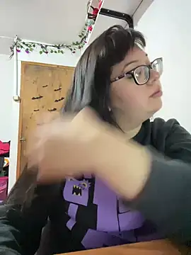 Snapshot of indiegirl666 chatting on 01/05/25, 05:30 indiegirl666 online show from 01/05/25, 05:30