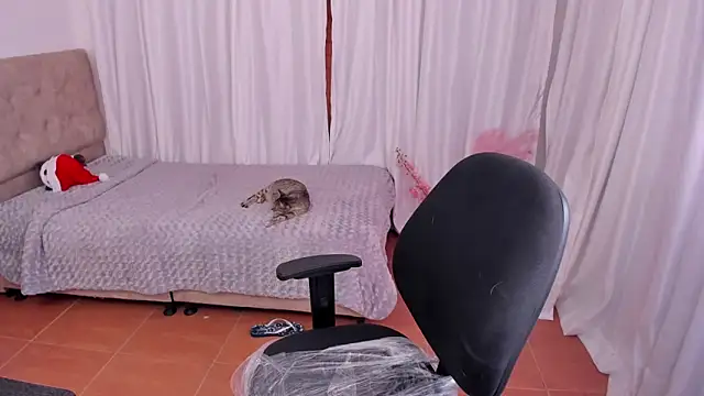 Victoryyy  online show from 12/16/24, 08:26