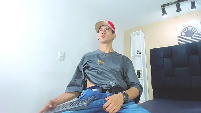 Snapshot of Jhonn_Rhyss chatting on 01/04/25, 02:46 Jhonn Rhyss online show from 01/04/25, 02:46