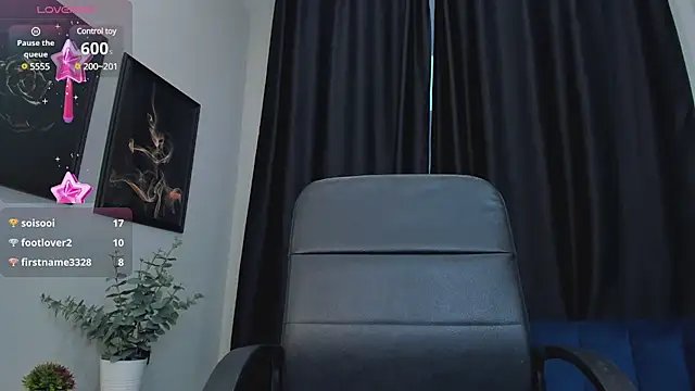 Snapshot of EvaSelin chatting on 01/14/25, 11:31 EvaSelin online show from 01/14/25, 11:31