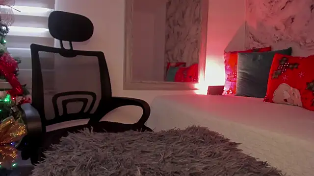 Bella desi  online show from 12/17/25, 12:11