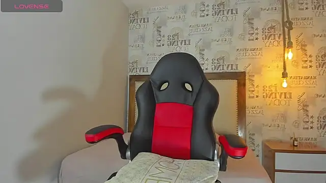 SUNNYCYRUS online show from 10/06/25, 01:41