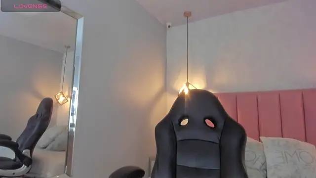 SUNNYCYRUS online show from 01/16/26, 12:09