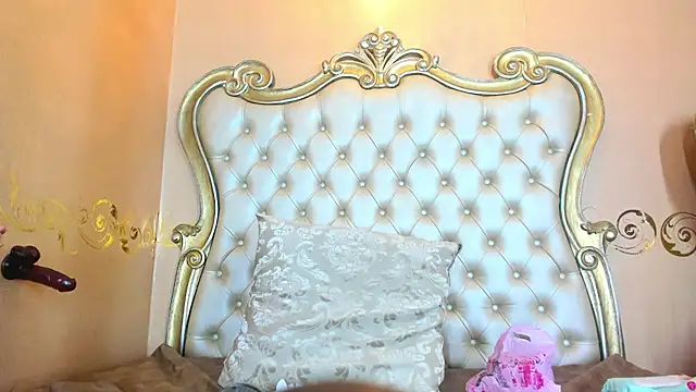 Celeste Baker  online show from 02/08/25, 11:55