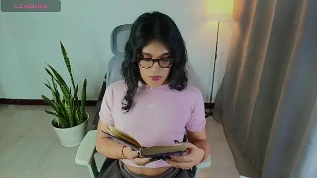 vitta alfayed online show from 11/18/25, 11:15