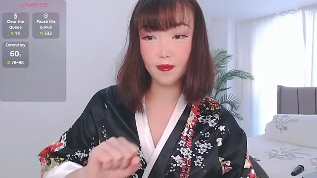 TumiLio online show from 03/12/25, 02:34