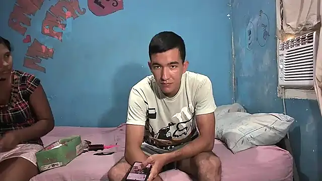 Sweetiefoxxx online show from 02/05/25, 08:04