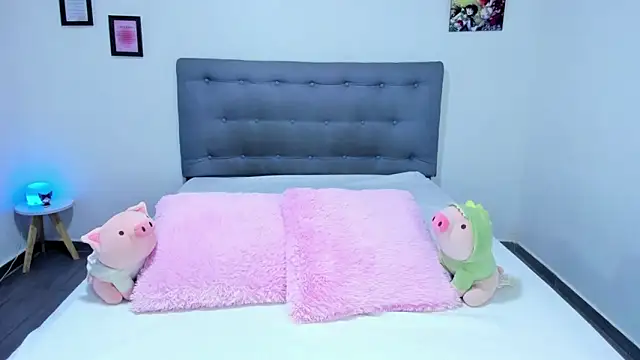 Agataowens online show from 02/13/25, 01:40