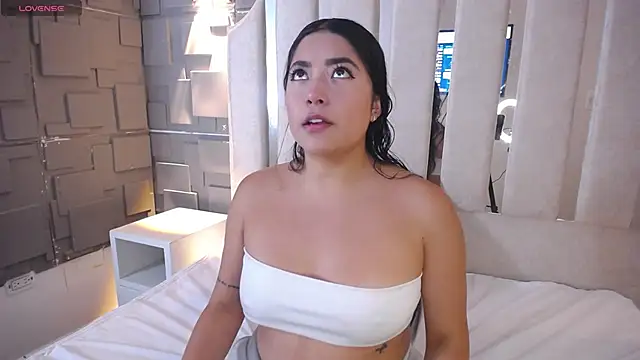 Susy thomson online show from 04/16/26, 07:47