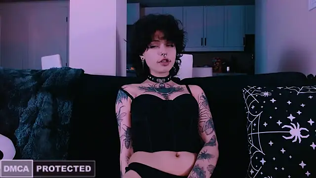 NaughtyLittleFox online show from 02/11/26, 07:35