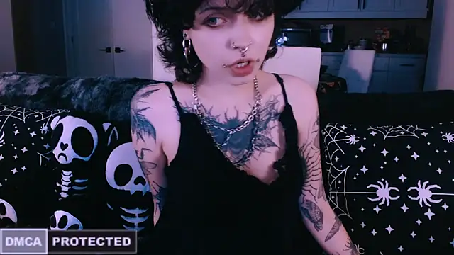 NaughtyLittleFox online show from 03/08/26, 07:34