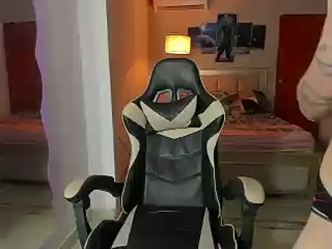 naomi berckley online show from 03/07/25, 05:40