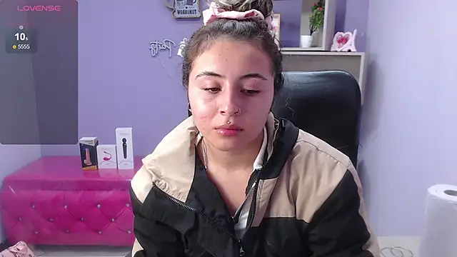 Snapshot of celeste_blue69 chatting on 01/20/25, 09:24 celeste blue69 online show from 01/20/25, 09:24