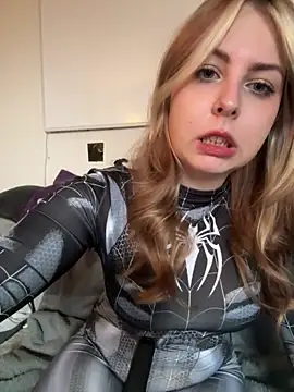 Livewithlucy online show from 02/21/25, 12:28