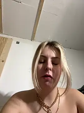 Livewithlucy online show from 03/12/25, 03:07