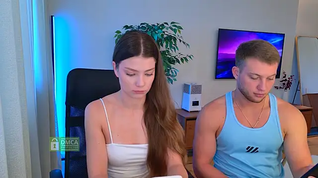 Jony and Jessica online show from 07/24/26, 06:22