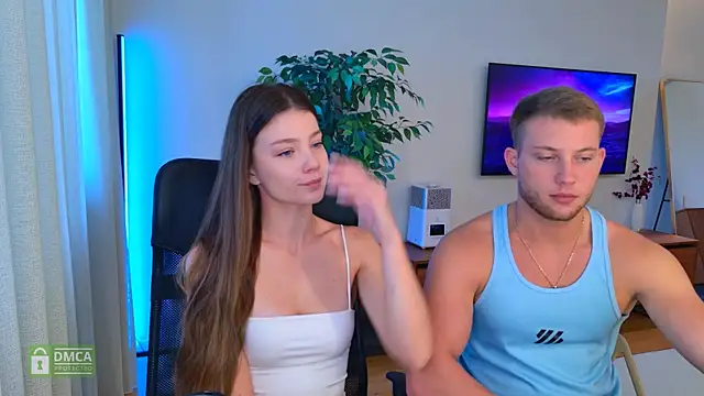 Jony and Jessica online show from 07/25/26, 07:39