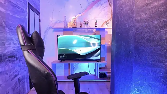 saracaball  online show from 11/07/25, 01:00