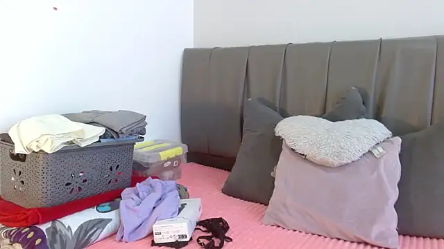 Cherllynn online show from 01/07/25, 02:30