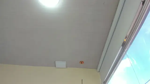 Cherllynn online show from 12/19/25, 03:52