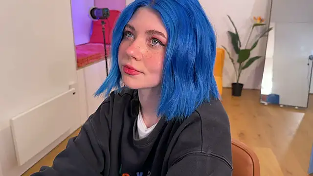 Snapshot of _vixenp chatting on 03/16/25, 08:00 vixenp online show from 03/16/25, 08:00