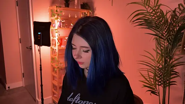 Snapshot of _vixenp chatting on 01/15/26, 07:17 vixenp online show from 01/15/26, 07:17