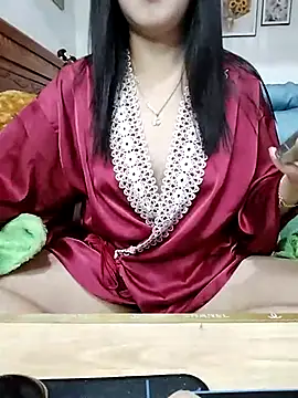 cream1299 online show from 02/24/25, 09:00