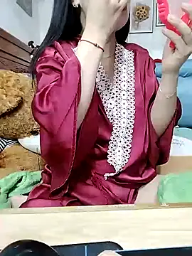 cream1299 online show from 02/25/25, 07:42