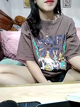 cream1299 online show from 10/30/25, 08:20