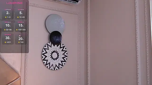 Nahomi King online show from 12/05/25, 02:36