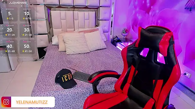 Yelena mutiz online show from 10/25/25, 01:07